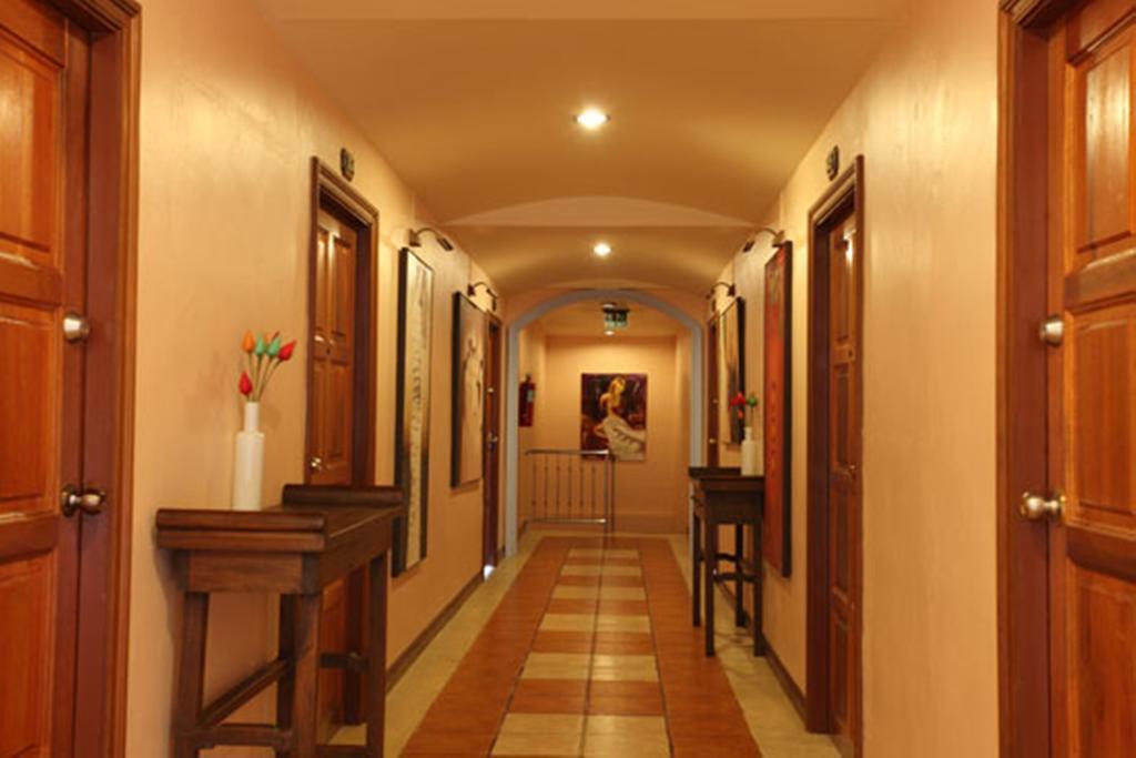 Bangla Star Hotel Phuket Exterior photo