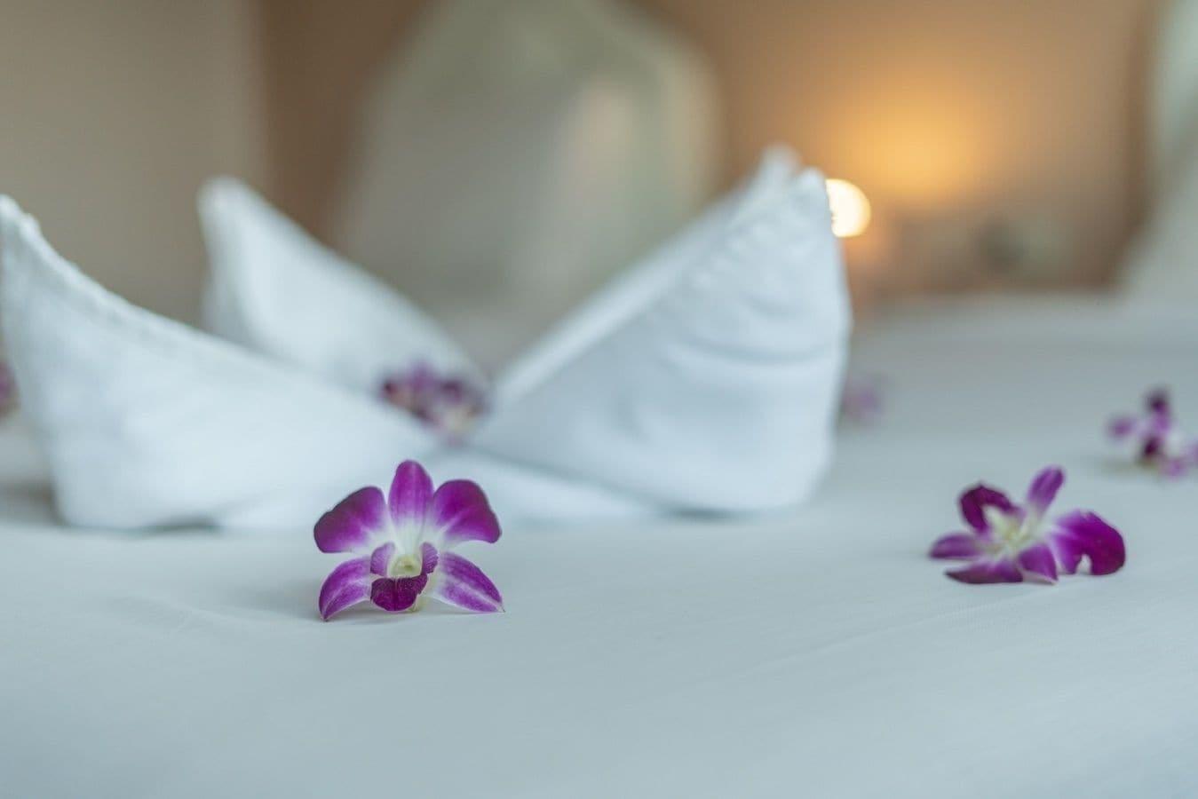 Bangla Star Hotel Phuket Exterior photo