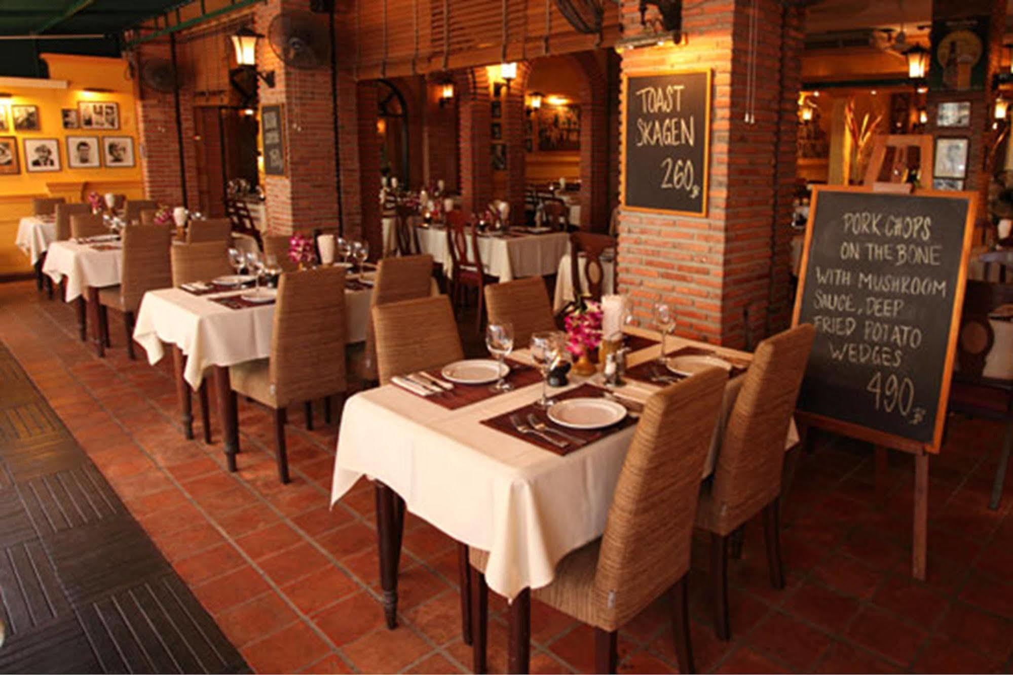 Bangla Star Hotel Phuket Exterior photo